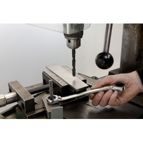 Cle cliquet oeil 15d 17x19 mm - FACOM 65.17X19
