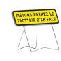 Jh 1000x300 t1 pietons prenez ... en face pied lyonnais