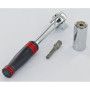 Douille universelle + 1 clé à cliquet + 1 porte douille