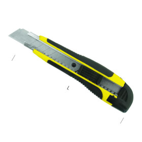 CUTTER STANDARD 18MM